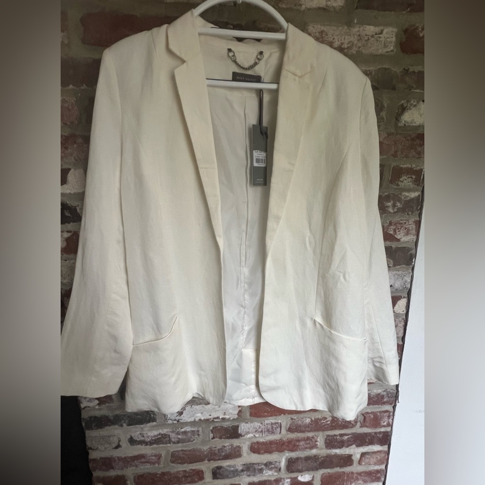NWT Mint Velvet Cream Women's Blazer